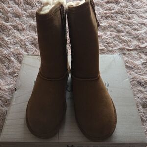 Brown Shearling-Lined Boots